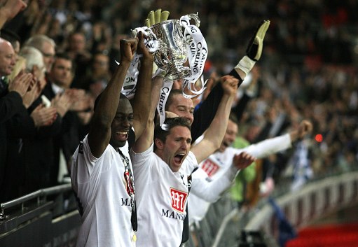 德转德甲最贵阵：拜仁9人多特2人，奥利塞、穆西亚拉1.3亿领衔（德转评出德甲最贵11人：拜仁包揽9席、多特2将入选，奥利塞与穆西亚拉以1.3亿领衔）