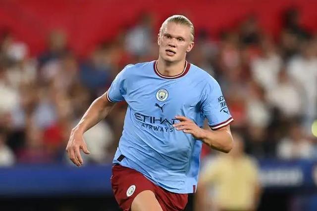 邮报：顺应英超形势，利兹今夏引援注重身体对抗和定位球能力