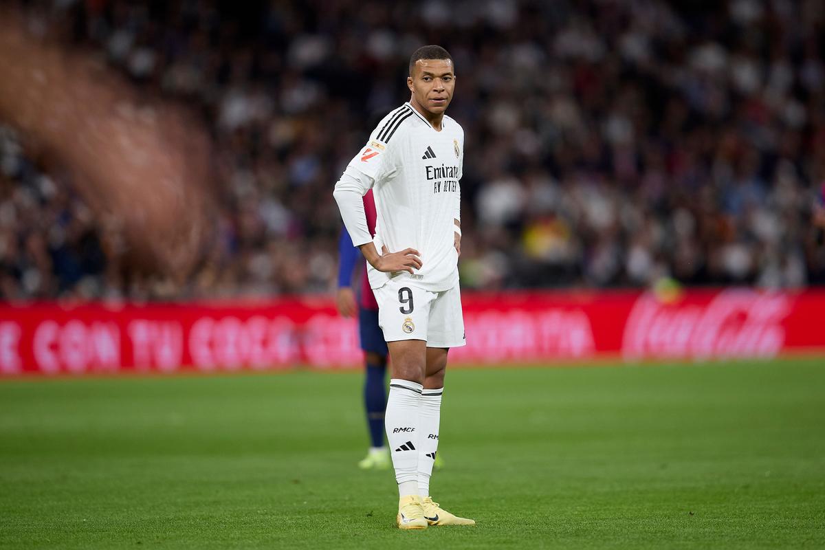 阿什利·科尔打造他心目中最完美的英超后卫