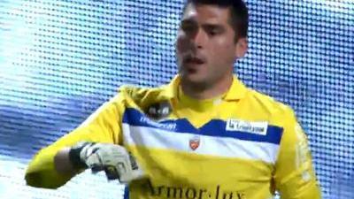 国足友谊赛战胜韩国展现新阵容（国足热身赛击败韩国，新阵容亮相）