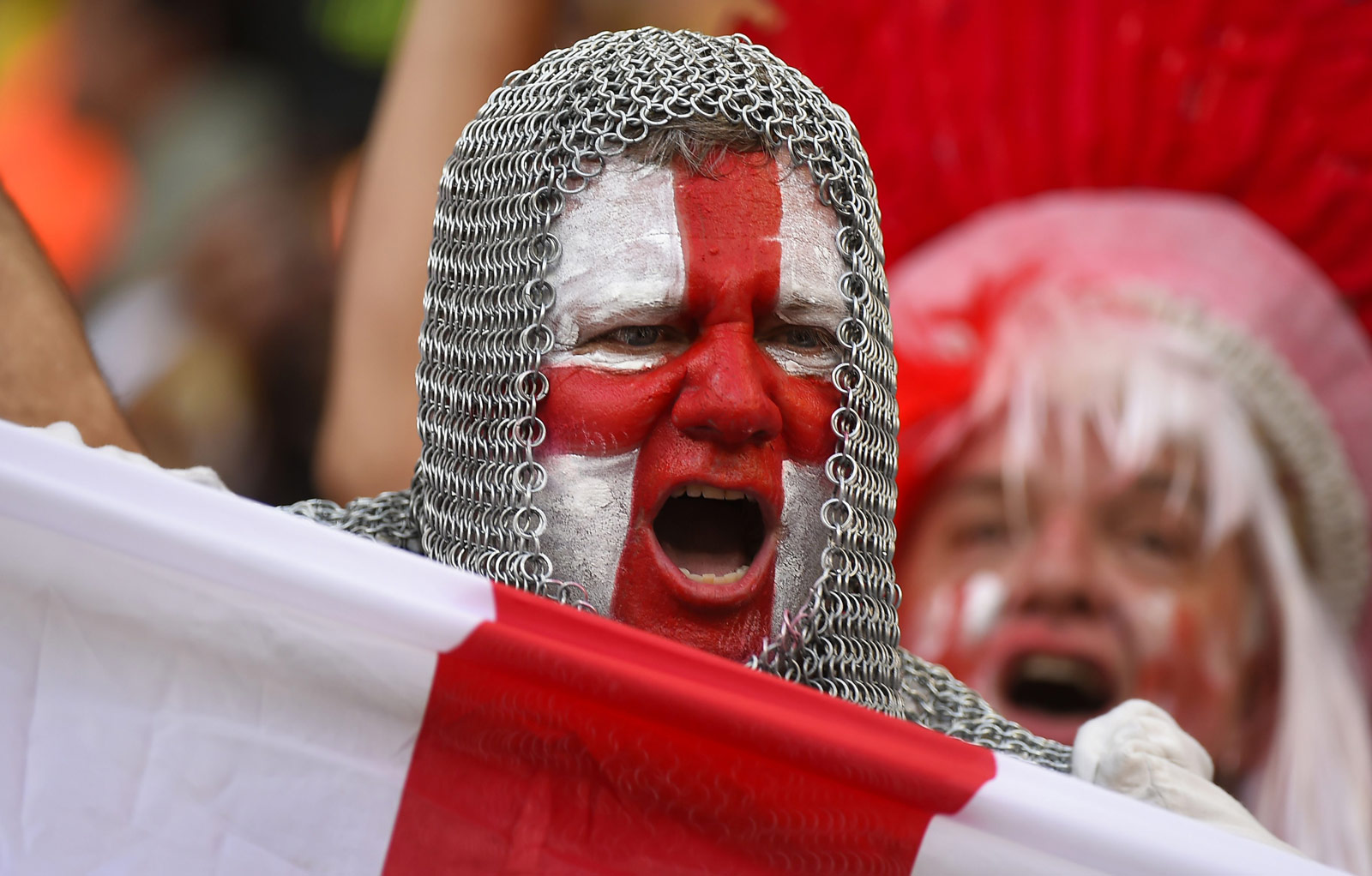 足球欧冠决赛将首次引入AI裁判辅助系统（欧冠决赛将首度启用AI裁判辅助系统）