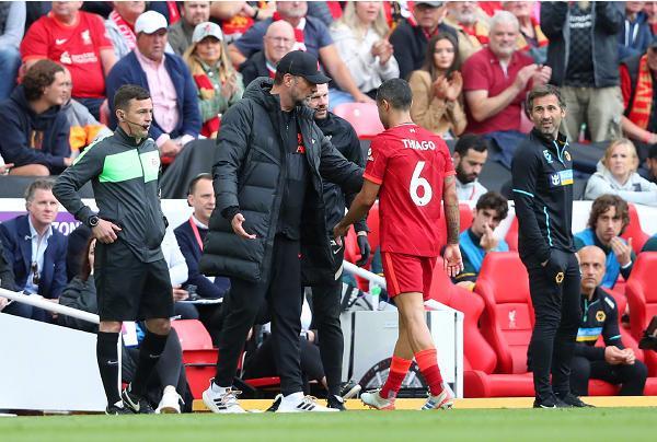 小蜜蜂英超对阵升班马豪取10连胜，伯恩利本赛季丢球第三多