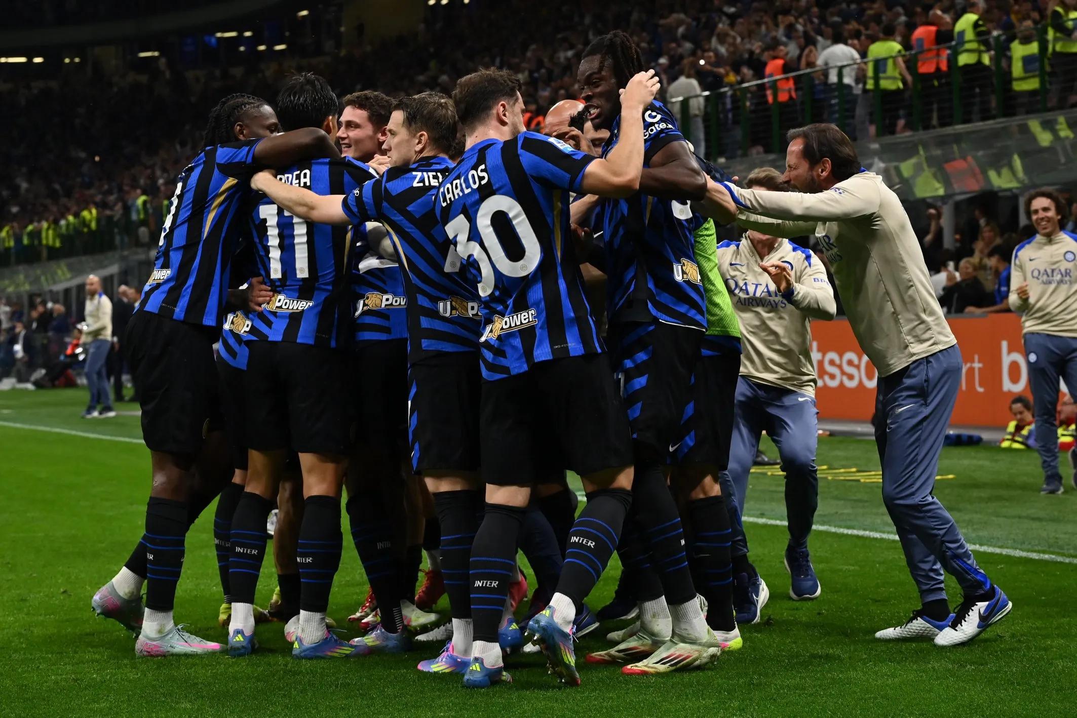 罗马诺：埃利奥特预计会回利物浦，利物浦将与维拉进行协商（罗马诺：埃利奥特有望回归利物浦，红军将与维拉展开谈判）